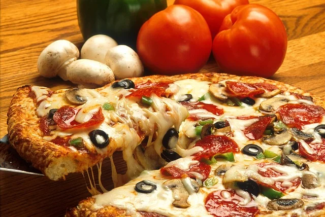 pizza-386717_640.webp